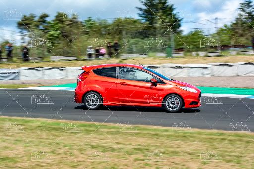 Ford-Live-25